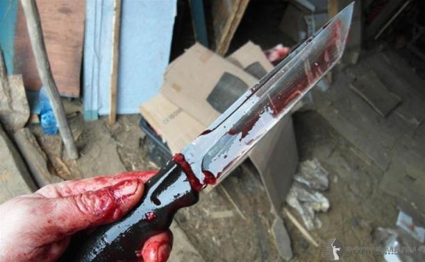 На дне рождения 7-летнего сына приятелей житель Калмыкии зарезал волгоградца