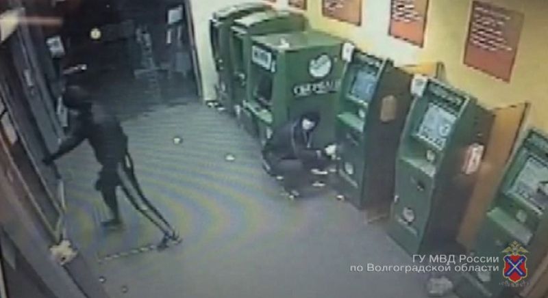В Волгограде задержали подозреваемых в подрыве банкоматов (фото)