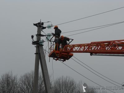 На помощь волгоградским энергетикам направлены дополнительные бригады