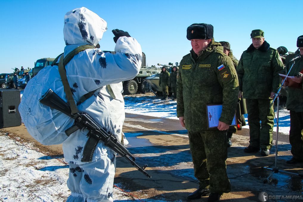 Погода волгоградская область поселок прудбой. Андрей Бочаров Прудбой Волгоград. Евтенко Андрей Николаевич Прудбой. Бочаров на полигоне. Начальник полигона Прудбой Евтенко.