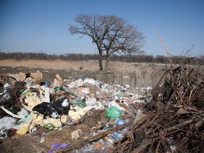 Областные экологи штрафуют муниципалитеты за неубранные свалки