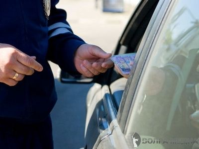 Житель Ростовской области задержан под Волгоградом с фальшивыми правами