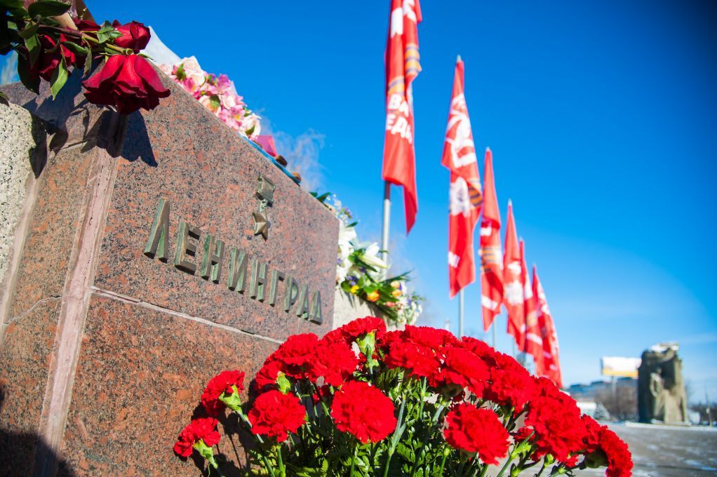 Волгоградцы в мороз собрались на митинг по случаю 73-летия снятия блокады Ленинграда