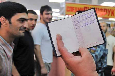 Жительница Камышина за деньги прописывала у себя граждан Украины
