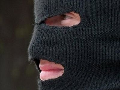 В Волгограде двое в масках пытались ограбить аптеку