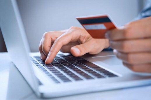 Жительница Камышина, продавая мебель, лишилась 3 тысяч рублей