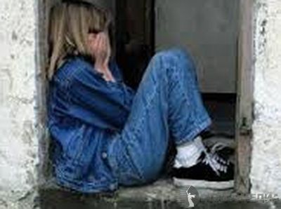 Под Волгоградом отчим избивал и совращал свою 14-летнюю падчерицу