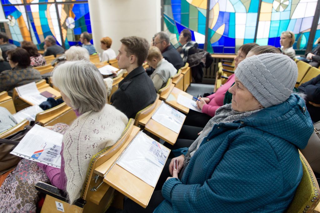 1200 волгоградских общественников уже готовы следить за выборами-2018