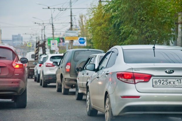 В Волгограде из-за ДТП вечером водители встали в 7-балльных пробках