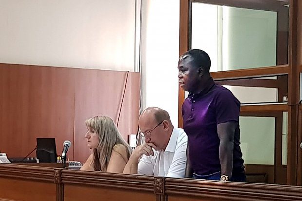 Волгоградский суд освободил от наказания пластического хирурга