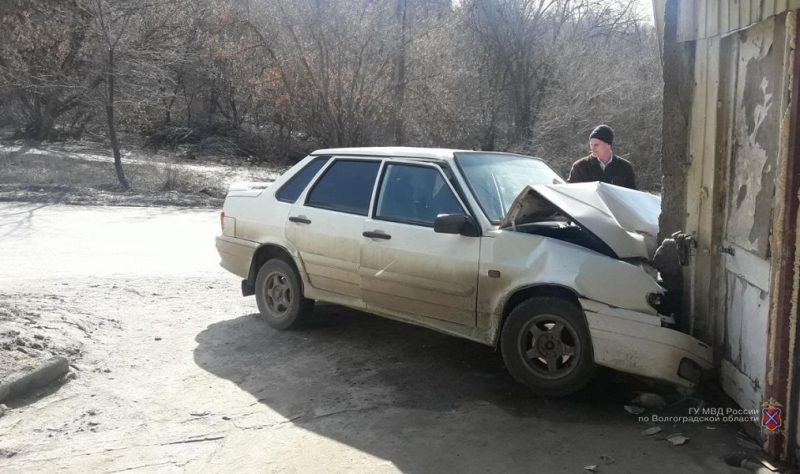 В аварии на севере Волгограда пострадали двое детей