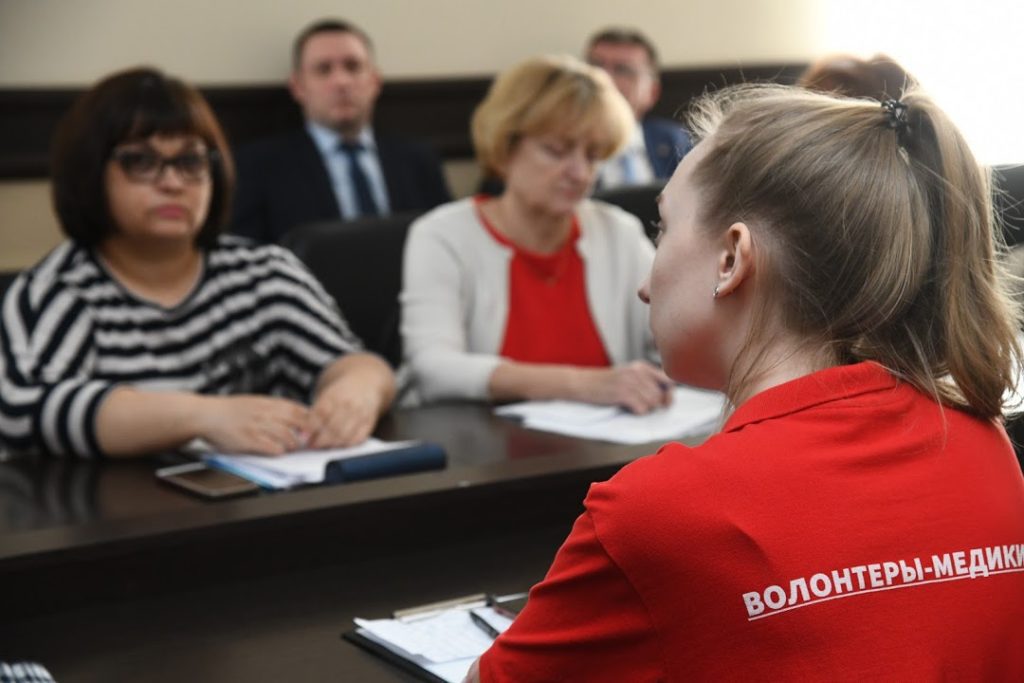 Волгоградских волонтеров задействуют в социальной работе