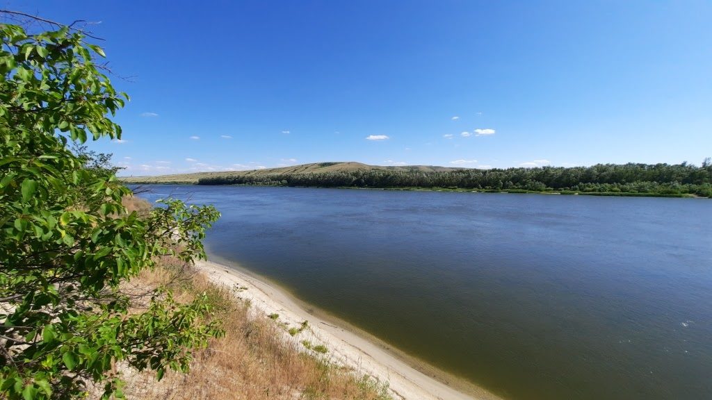 В 13 районах Волгоградской области очистили берега водоемов
