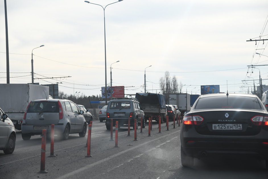В четверг под Волгоградом собрались многокилометровые пробки
