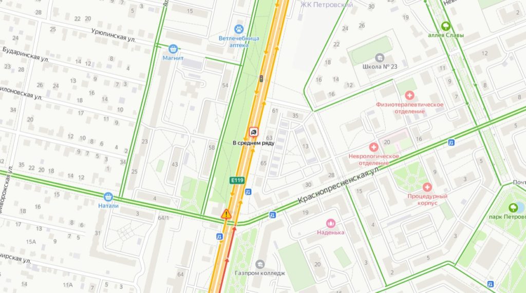 Авария сковала движение на проспекте Университетском в Волгограде