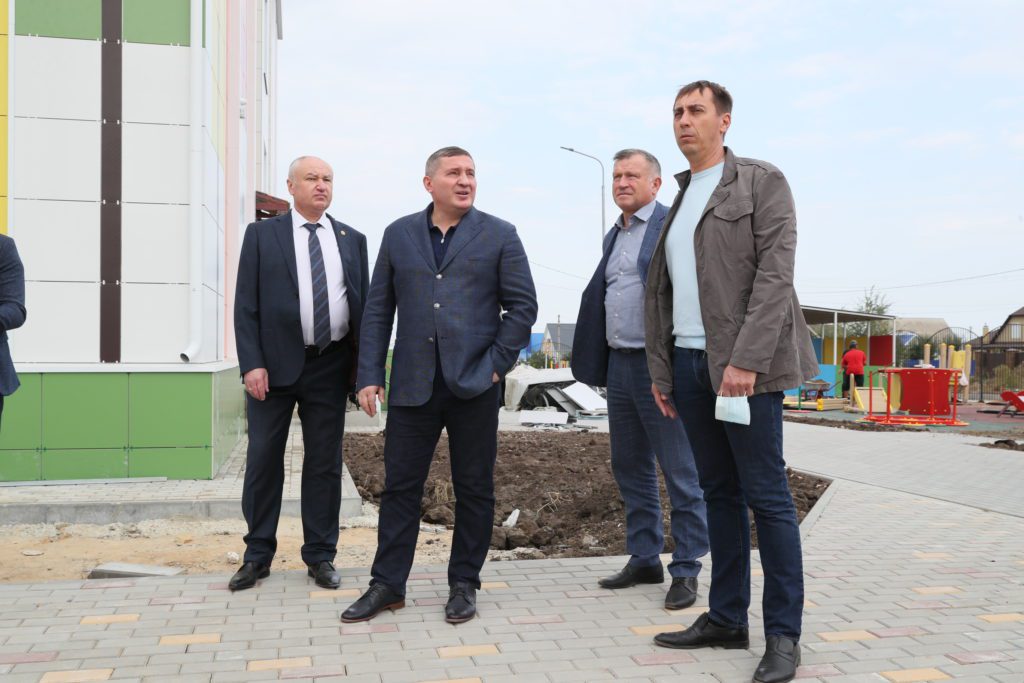 Андрей Бочаров похвалил урюпинцев за бережное отношение к своему городу