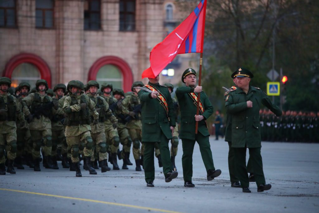 9 Мая 6 из 10 волгоградцев будут смотреть трансляцию Парада Победы