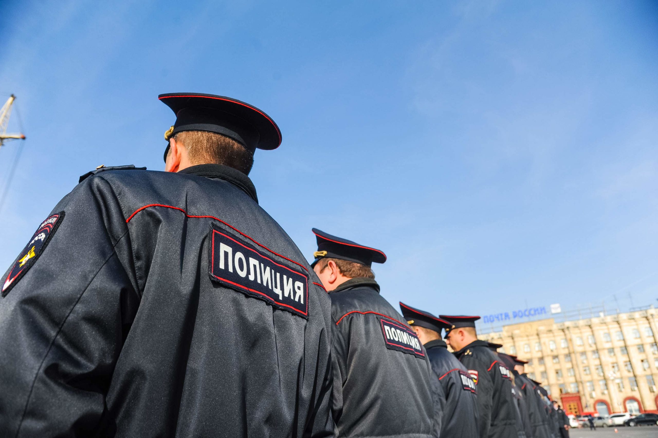 Волгоградка незаконно прописала у себя дома 5 иностранцев