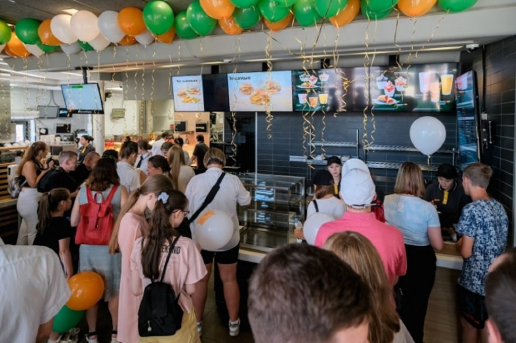 В Волгограде открылись еще пять ресторанов «Вкусно – и точка»