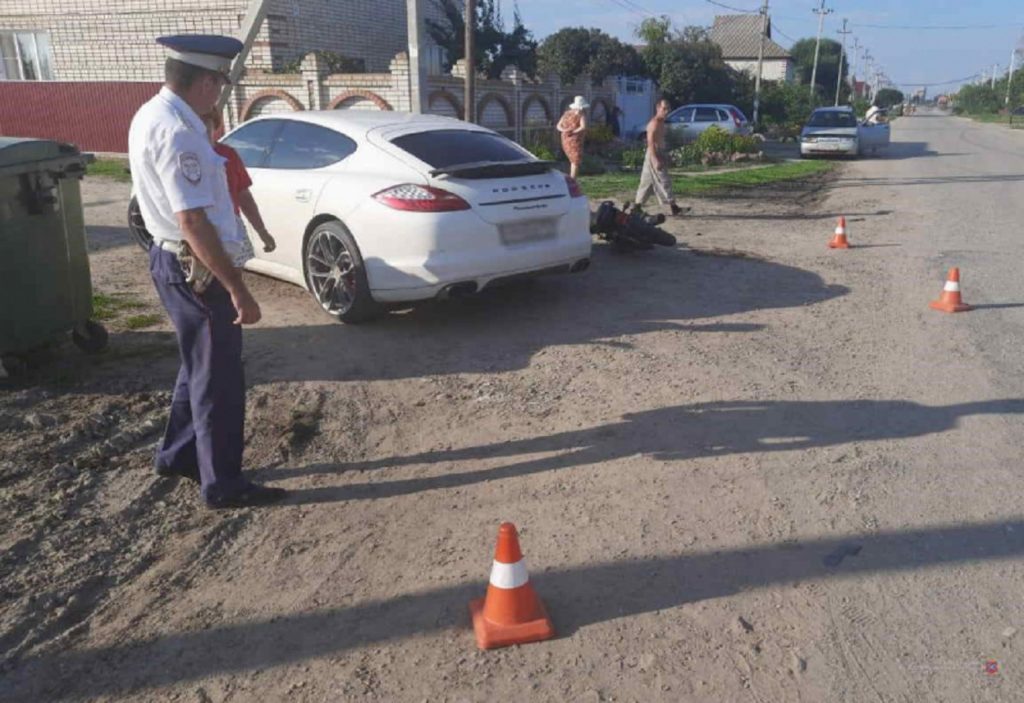 14-летний водитель мопеда пострадал в ДТП в Волгоградской области