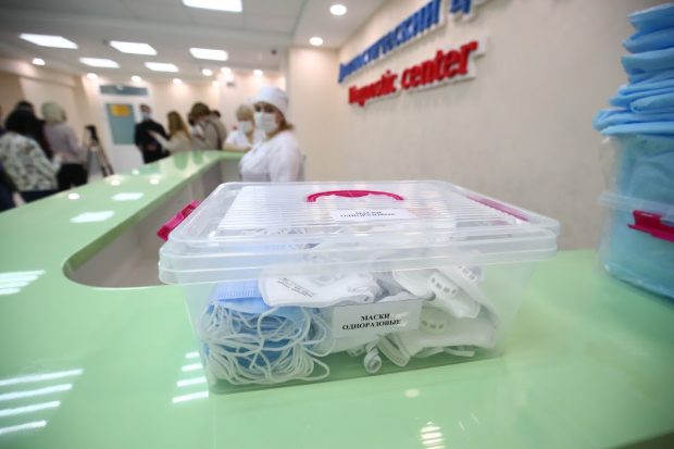 В больницах Волгограда напомнили о необходимости ношения масок
