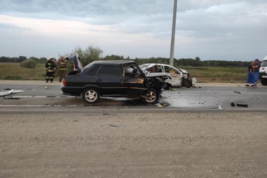 Пробка из автомобилей растянулась на 4 км после ДТП под Волгоградом