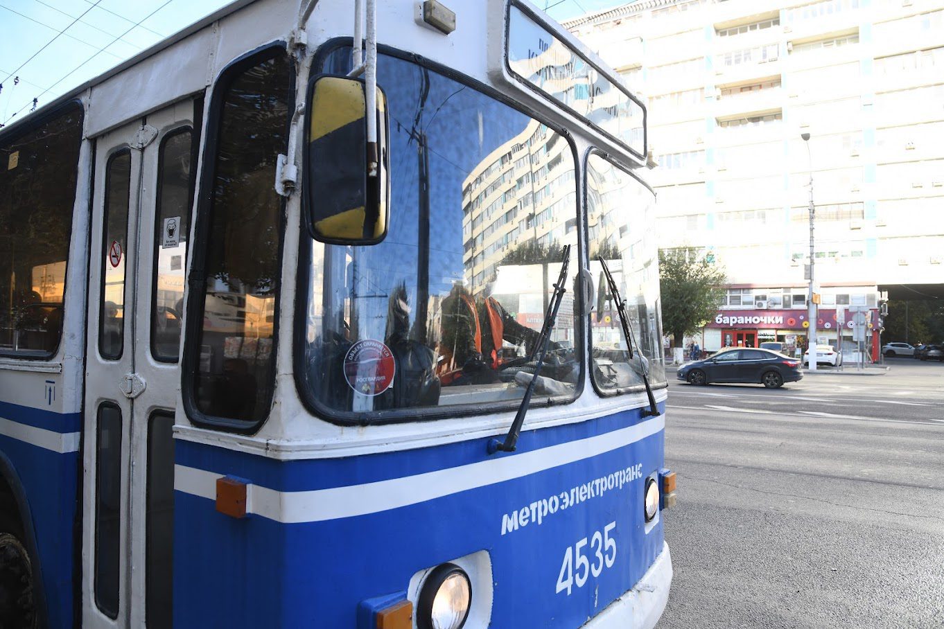 В Волгограде мужчину арестовали после дебоша в троллейбусе №15А