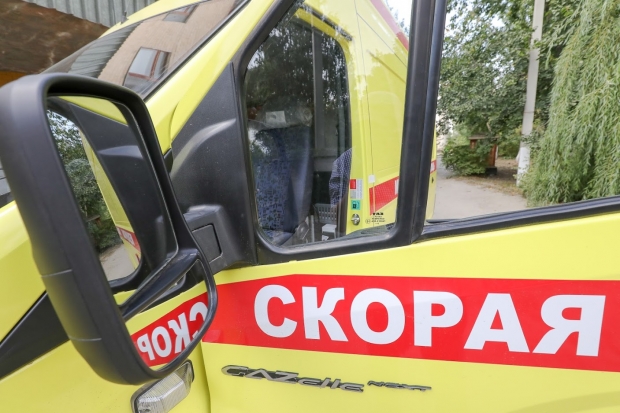 В Волгоградской области «Лада» влетела в опору ЛЭП