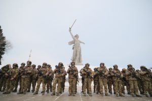Волгоградские добровольцы отправились в зону спецоперации с Мамаева кургана