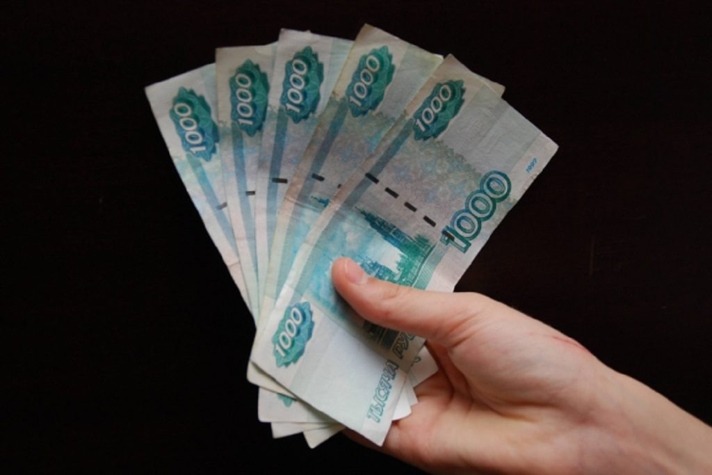 В Волгограде пенсионерка оформила кредит и перевела мошенникам 900 тыс. рублей