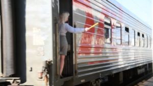В Волгограде перекроют движение через железнодорожный переезд
