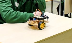 Воспитанник волгоградской ВК создал 3-колёсного робота RoboCar — 3