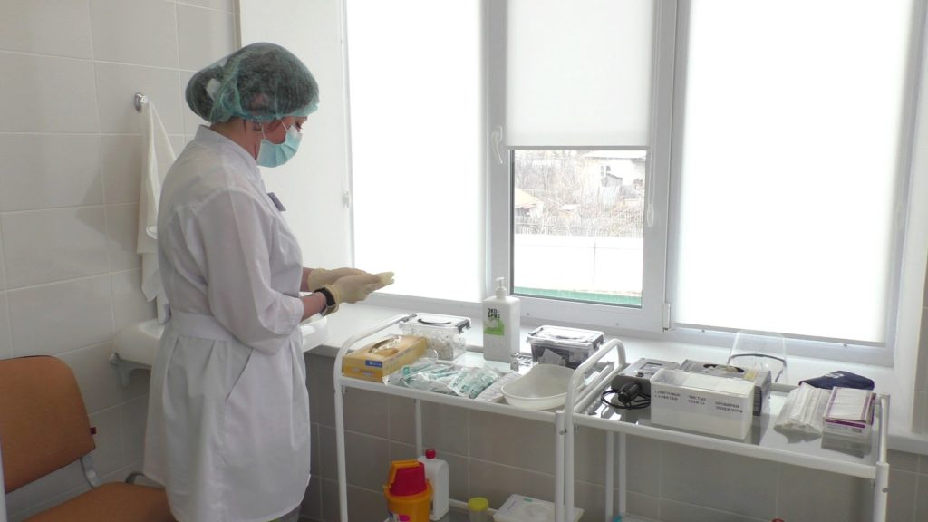 Еще 35 жителей Волгоградской области заразились коронавирусом