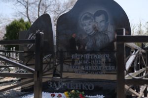 В Волгограде 1 апреля установили памятник артисту театра и кино Петру Зайченко