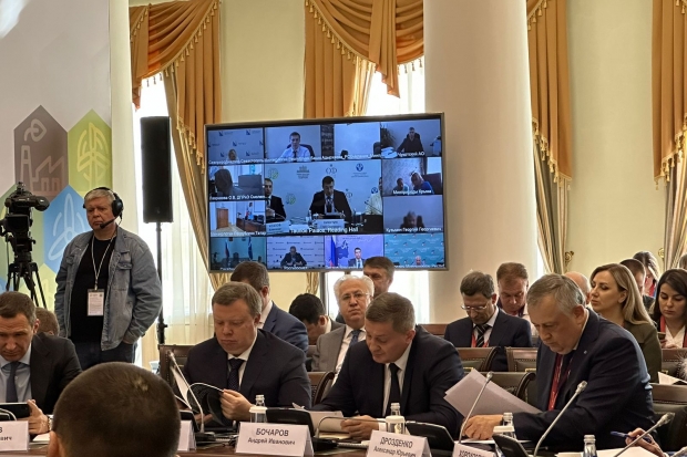 Андрей Бочаров рассказал о реализации в регионе экологических проектов на Госсовете РФ