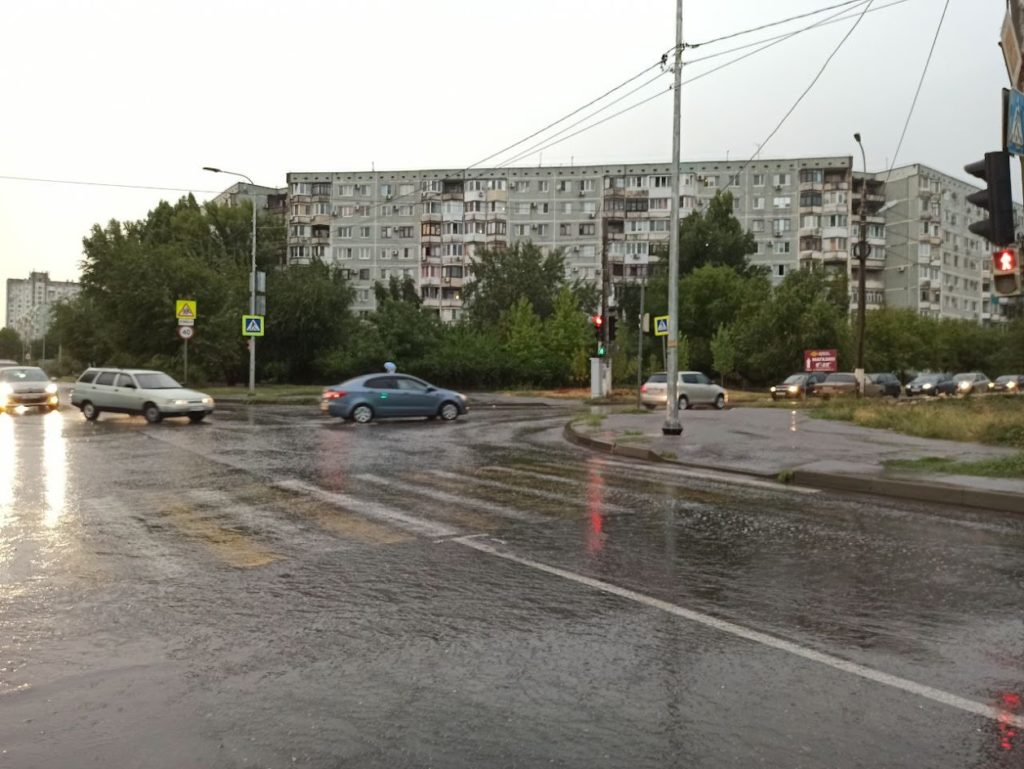 На Волгоградскую область надвигаются дожди и грозы