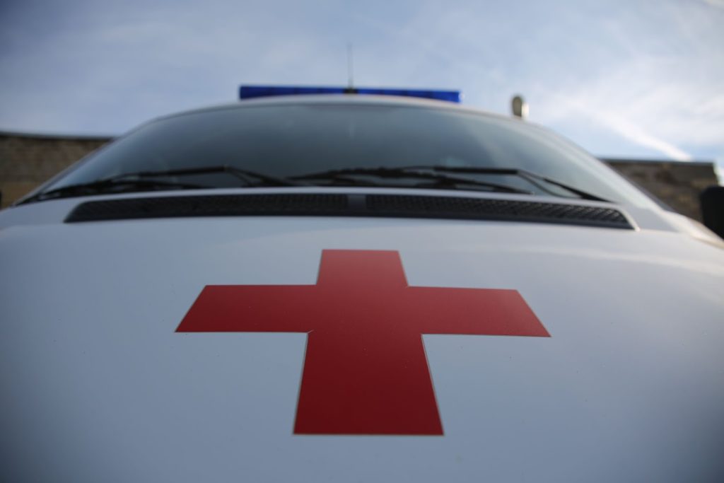 Под Волгоградом 2-летняя девочка во время ДТП выпала из машины