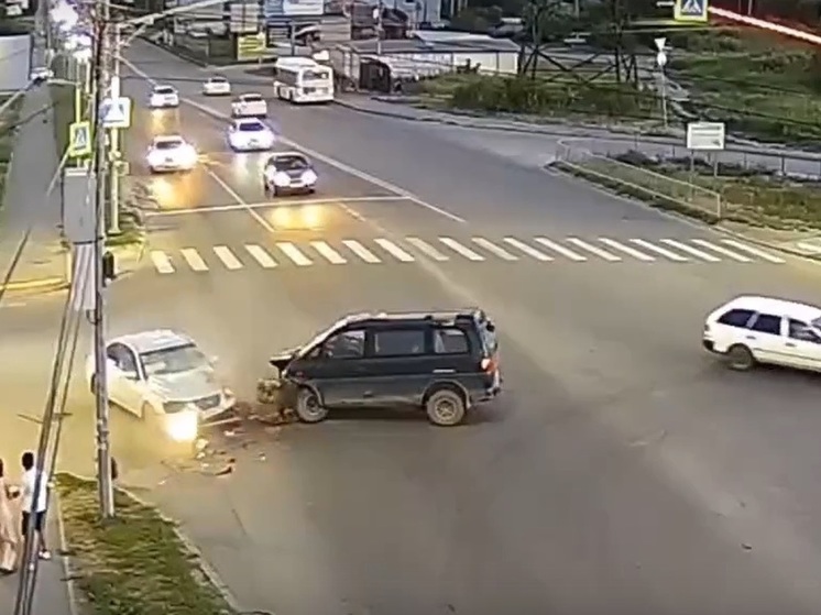 Стало известно о состоянии девушки, пострадавшей в ДТП в Волгограде