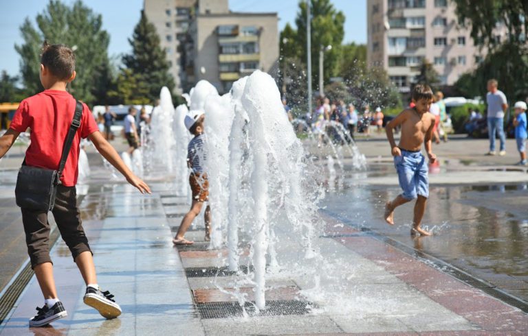 В Роспотребнадзоре волгоградцам назвали признаки перегрева в жару