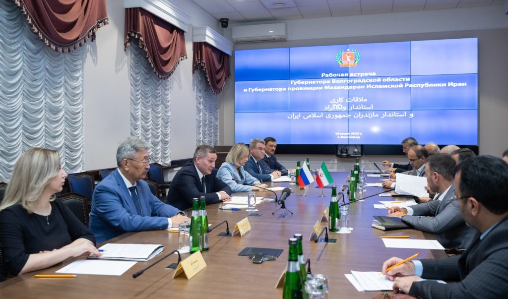 В Волгограде прошла рабочая встреча Андрея Бочарова и губернатора иранской провинции Мазандаран