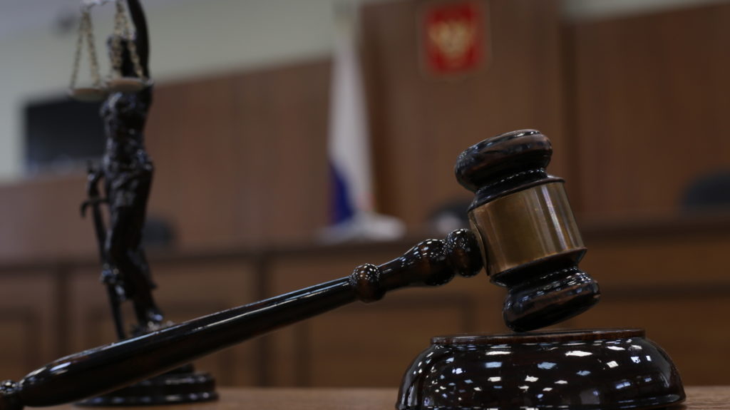 Волгоградцу при покупке автомобиля навязали ненужную услугу