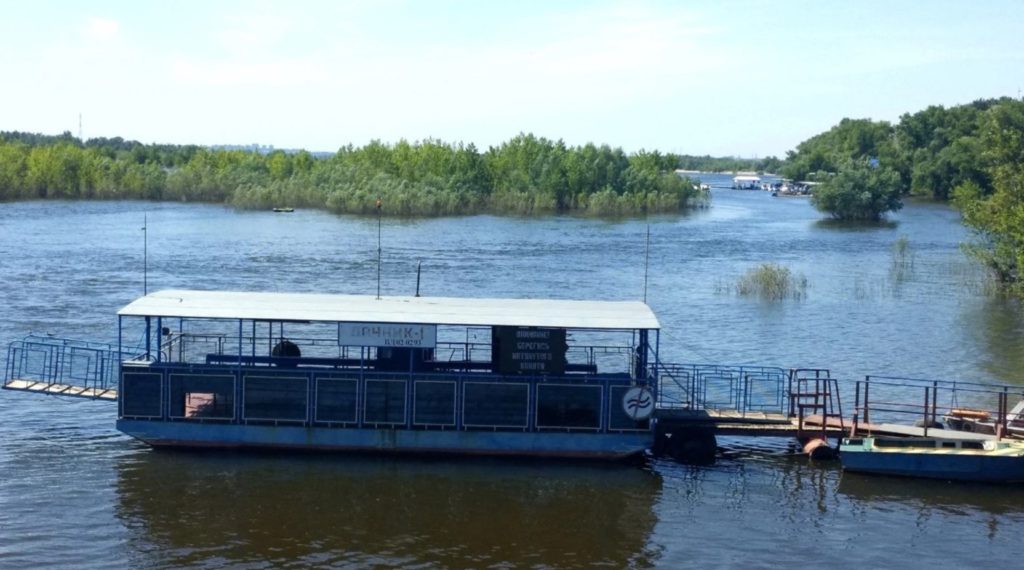 Под Волгоградом из-за неисправности приостановили движение парома