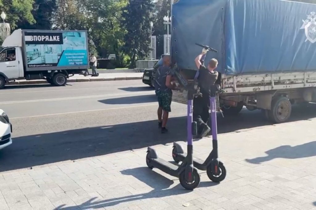 Следователи изъяли электросамокаты на улицах в центре Волгограда