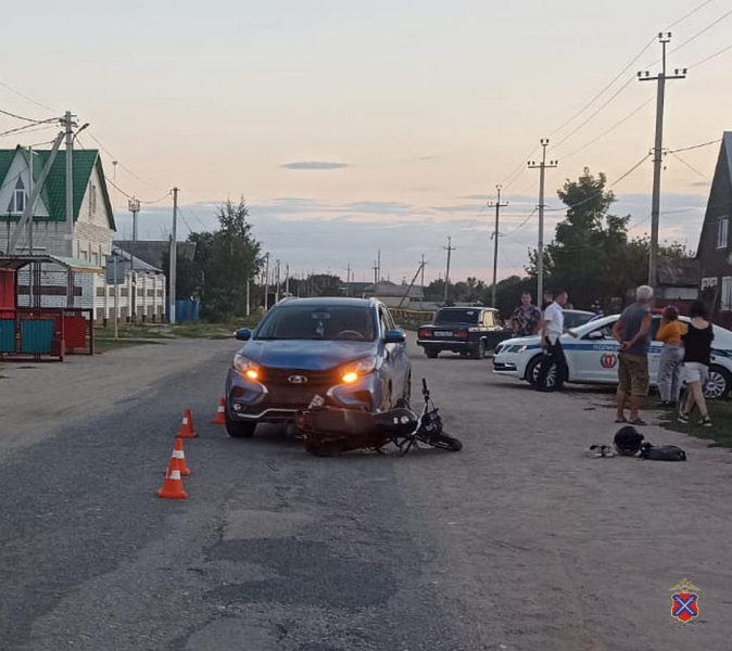 Под Волгоградом подросток на мопеде попал под колеса «Лады»