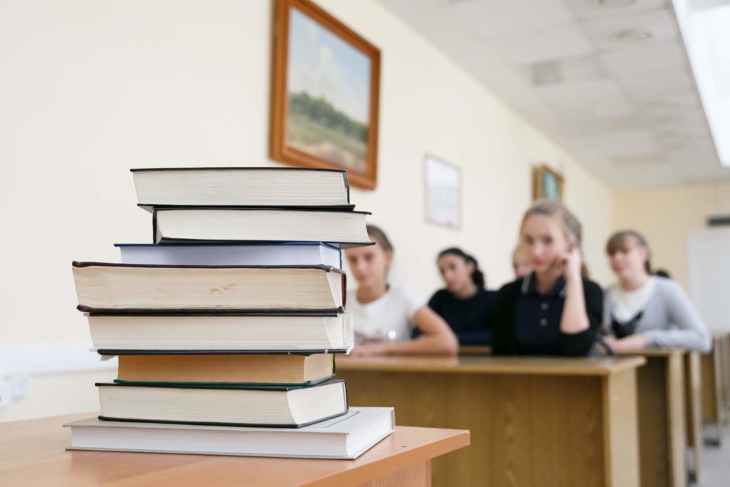 Домашнее обучение: как перевести на него ребенка и условия аттестации