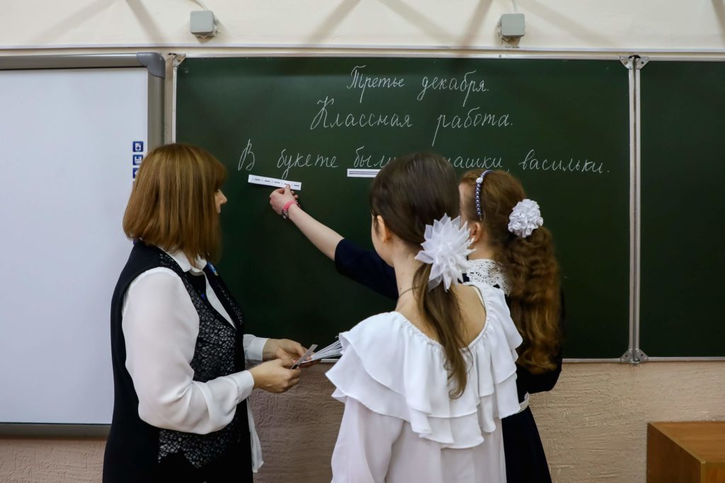 Жители Волгоградской области назвали 15 самых престижных профессий