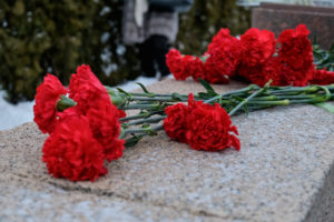 В Волгограде скончался отец актера Камиля Ларина накануне приезда сына