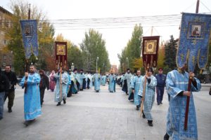 Крестный ход в честь Казанской иконы Божьей Матери прошел в Волгограде