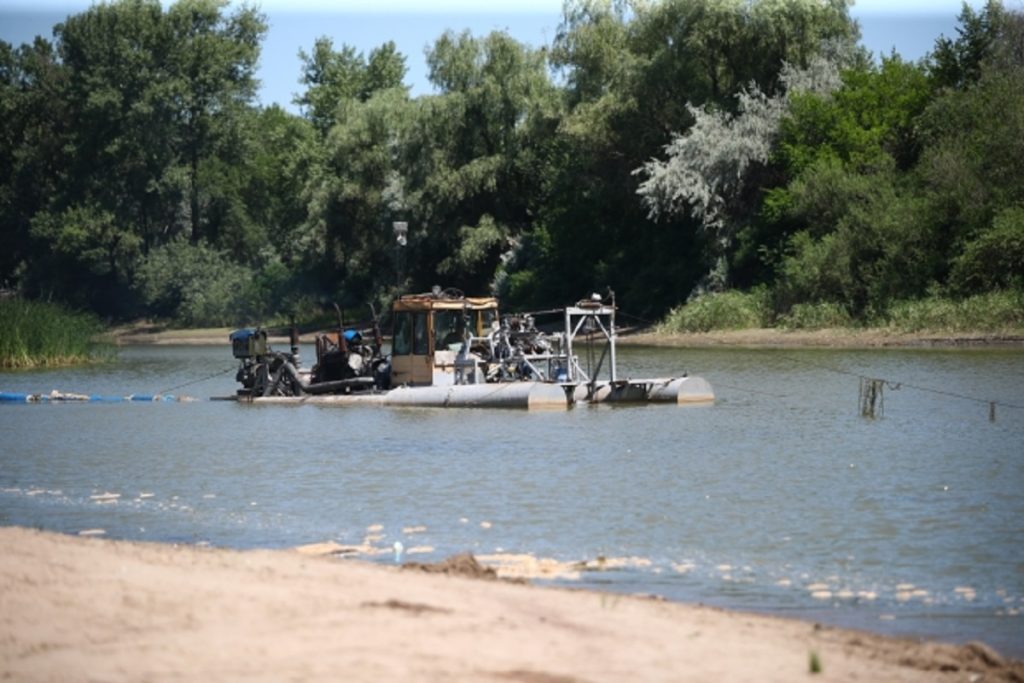 В 2024 году в Волго-Ахтубинской пойме расчистят еще 16 водоемов