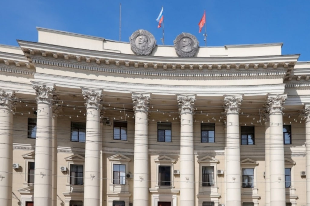 Губернатор Бочаров провел в воскресенье оперативное совещание